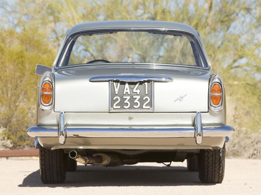  Triumph Italia 2000 1959 года  (фото 12 из 18)
